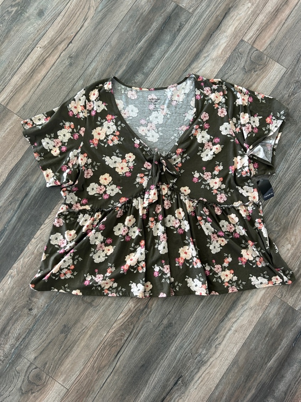 New Floral Tie-Front Peplum Top - Olive NWT Torrid 4X floral office